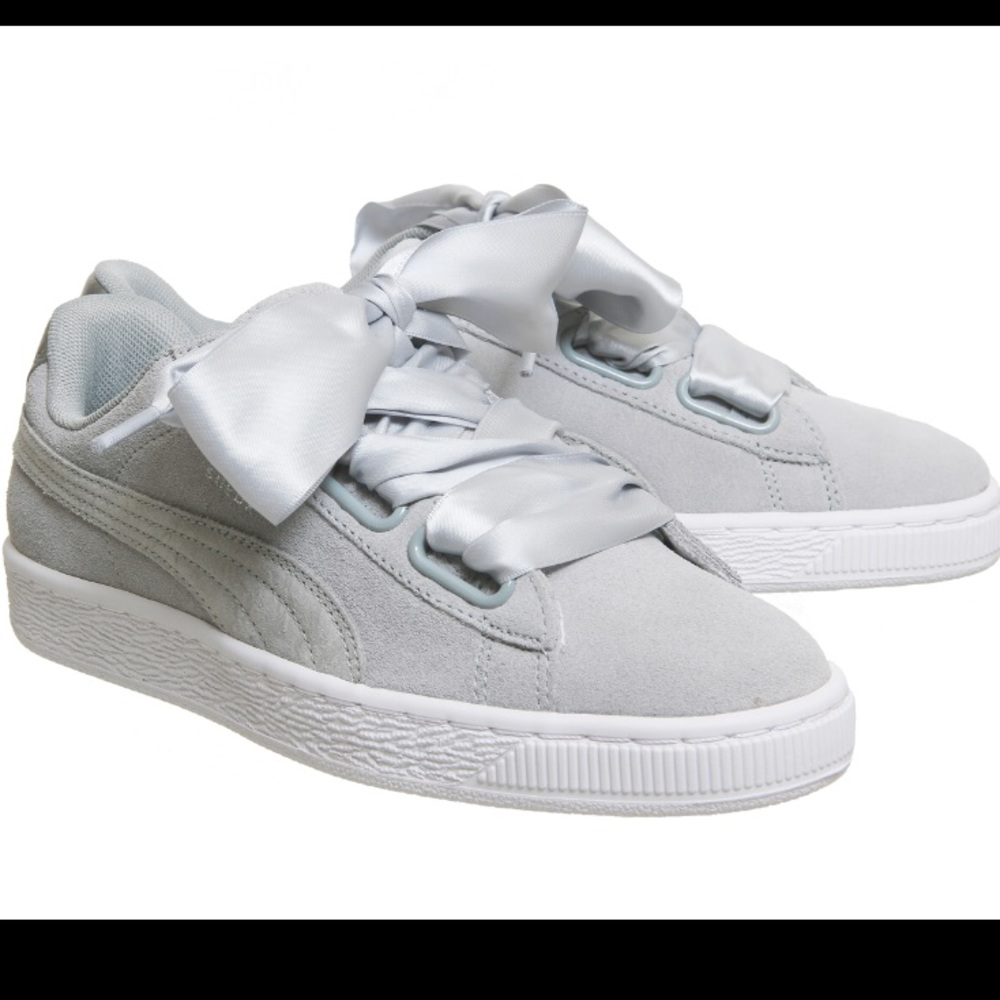 Puma Suede Heart Safari Sneaker